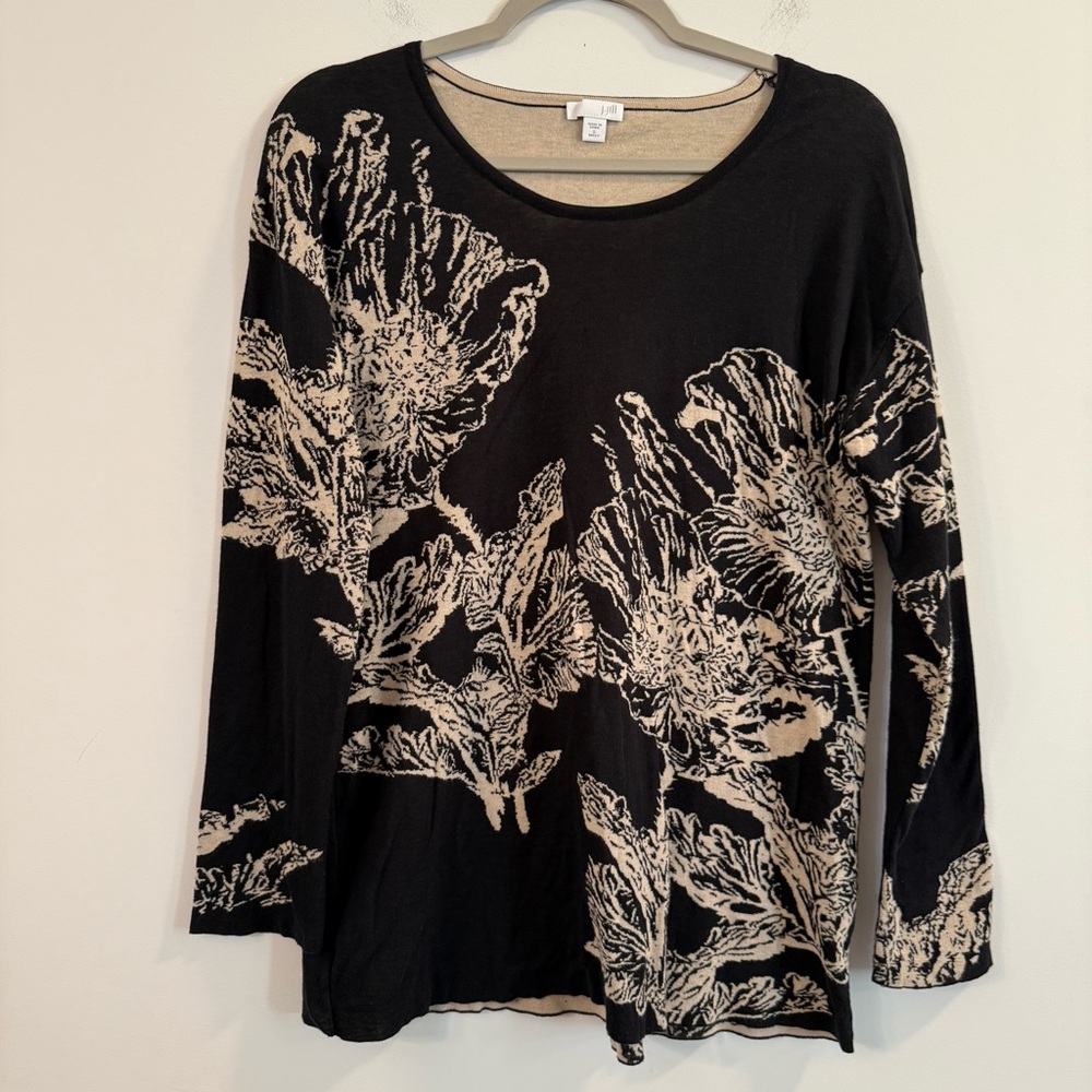 Women’s J. Jill Black and Cream floral lightweight sweater top size small missy